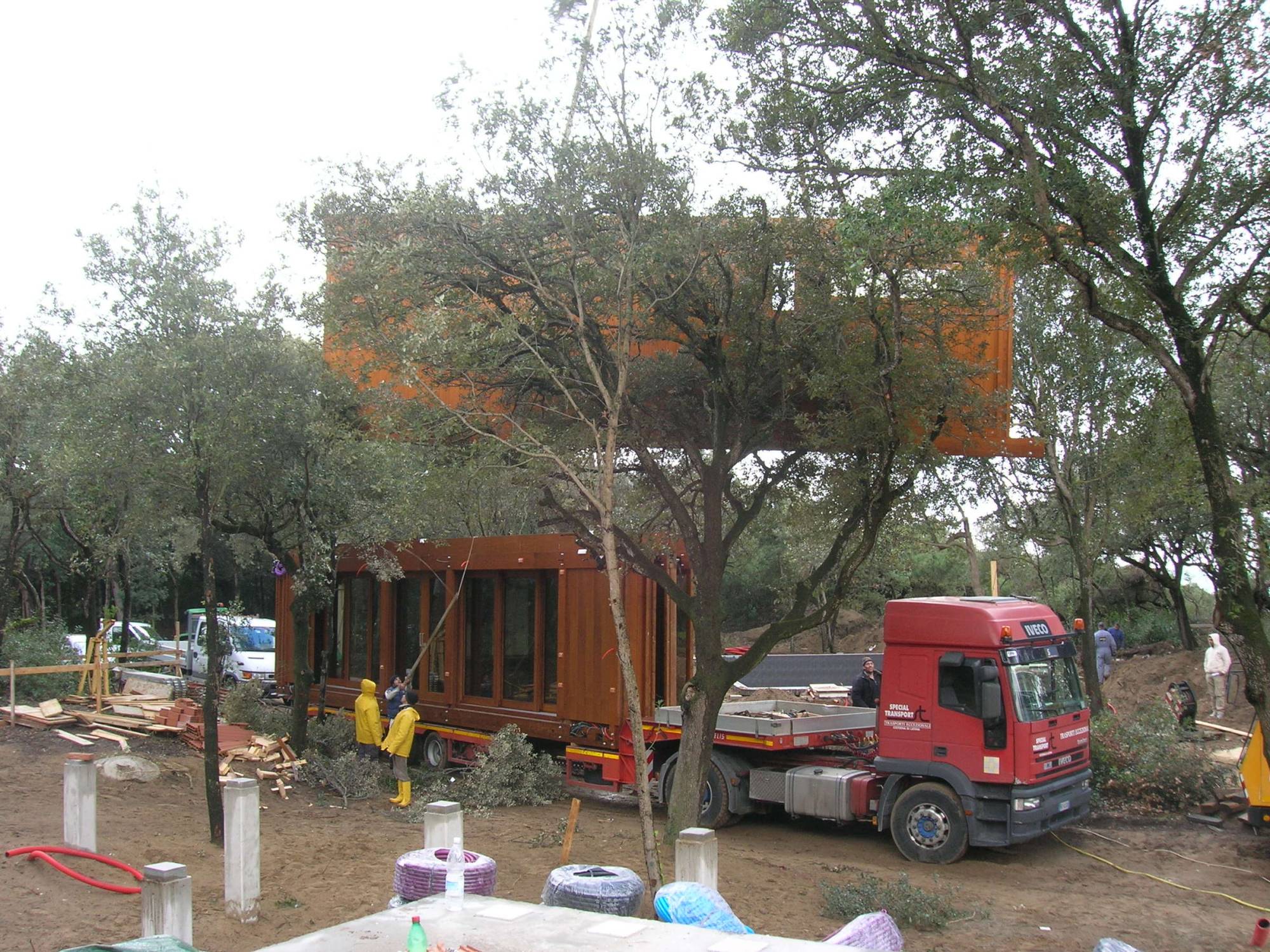 Pagano-house-wood-luxury-restaurant-seaside-construction-module-delivery