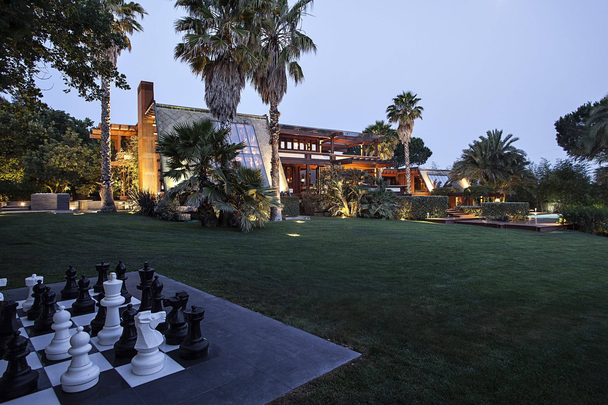 Pagano-wood-luxury-casa-pagano-facade