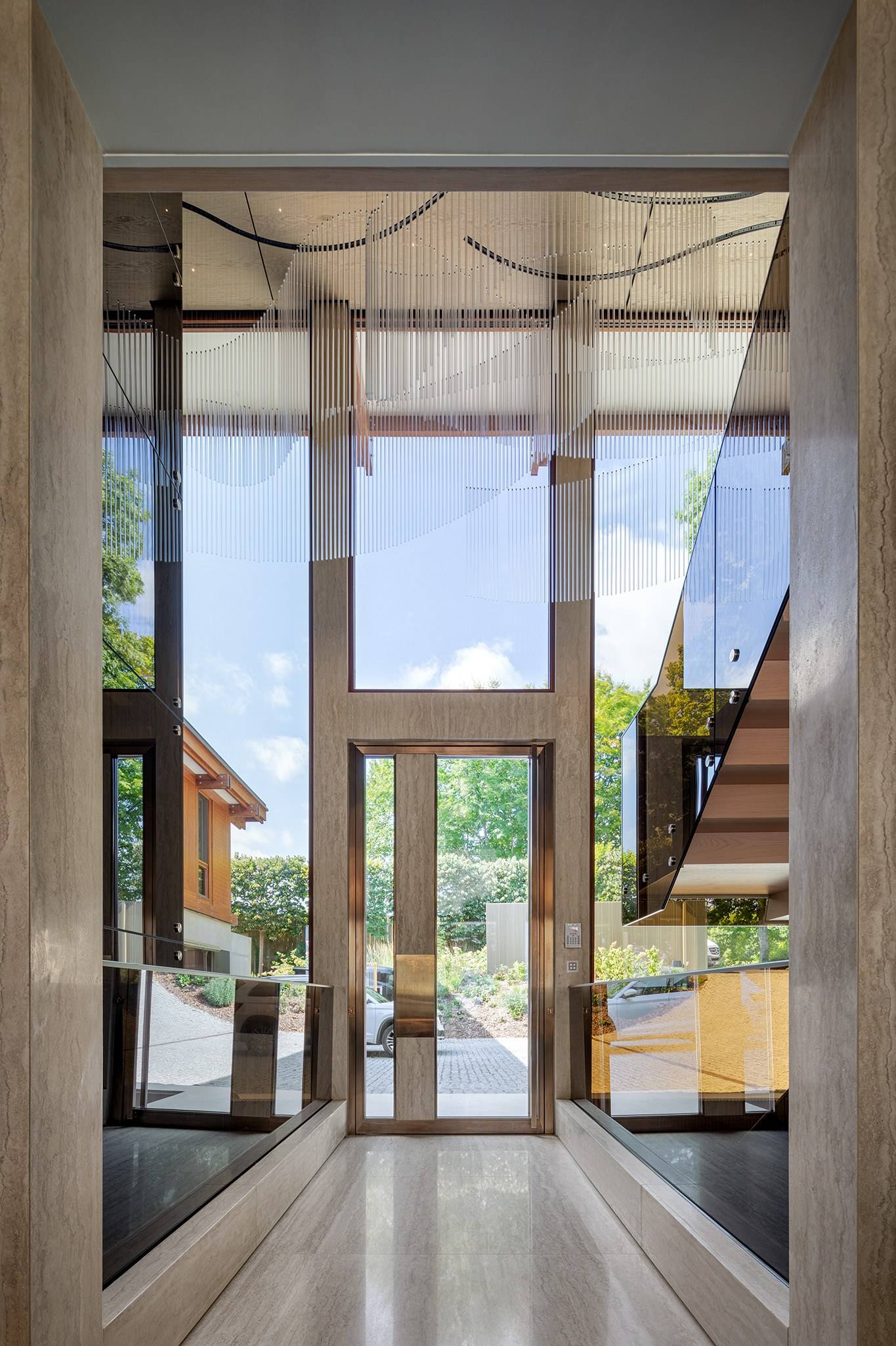 Pagano-home-wood-luxury-swiss-geneve-entrance-hall