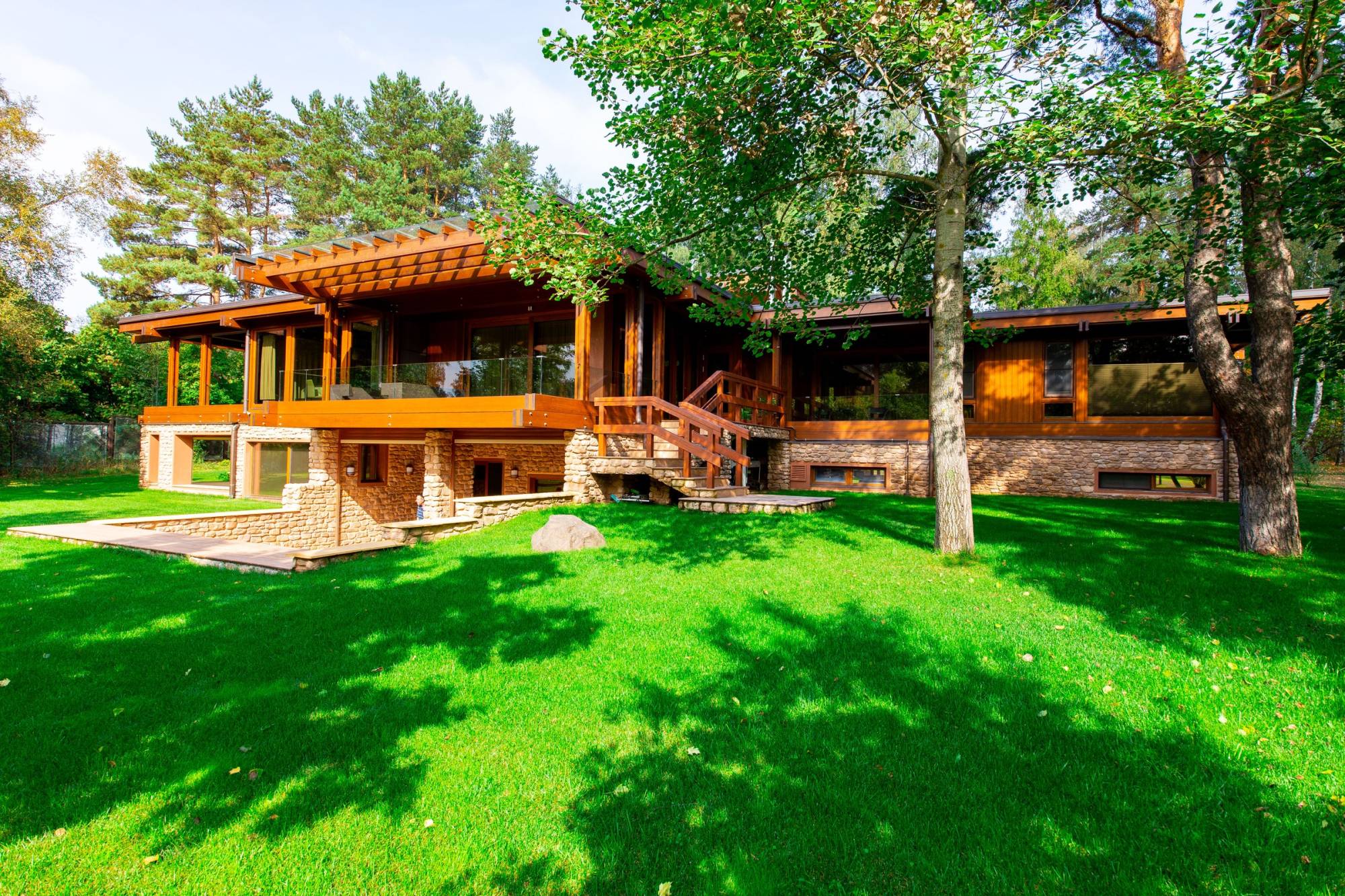 Pagano-home-wood-golf-residence-russia-luxury-sustainability-terrace-staircase