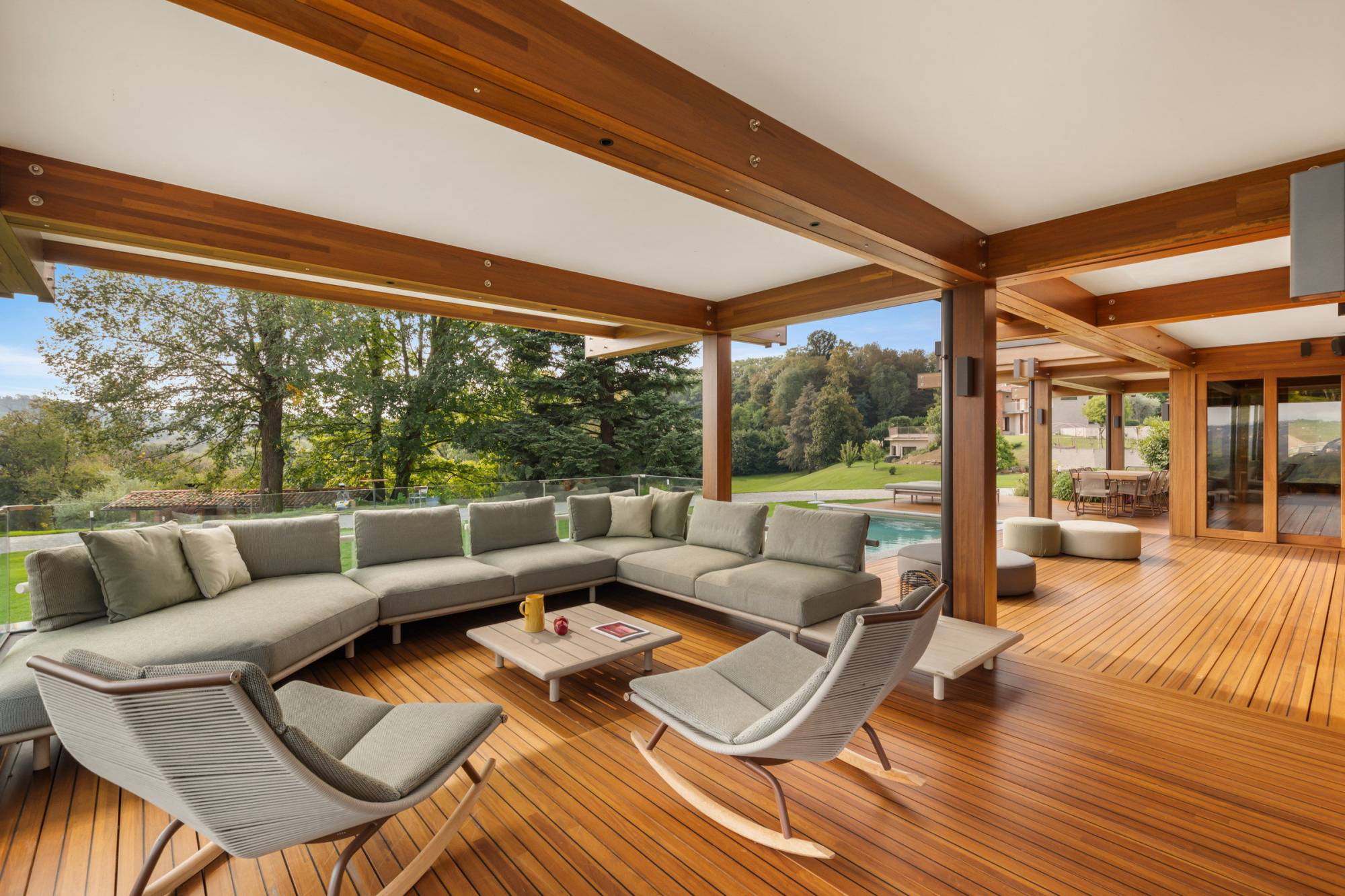 Pagano-house-wood-luxury-villa-varese-outdoor-living-pool