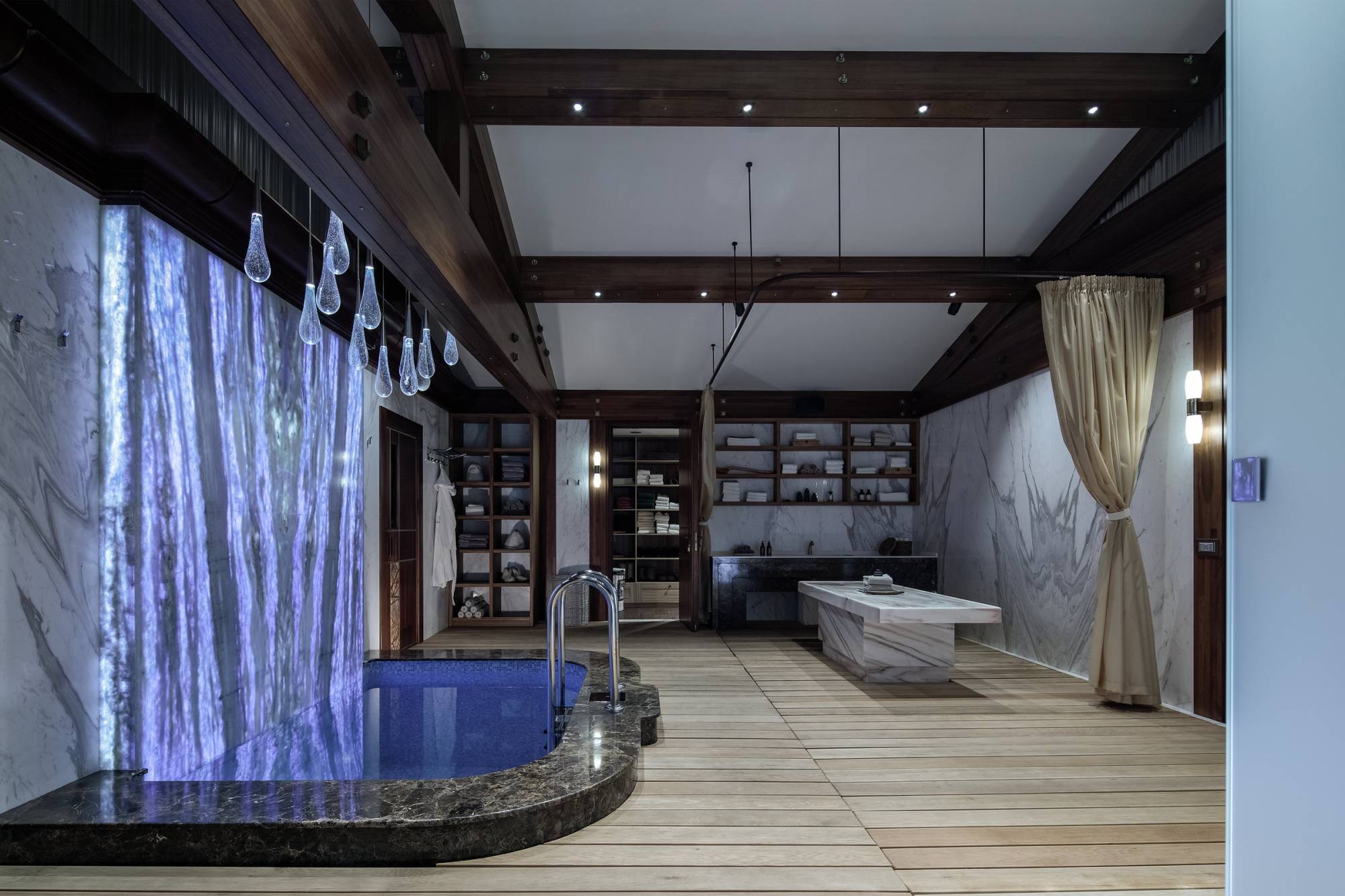 Pagano-house-wood-luxury-spa-privata-indoor-pool-marble