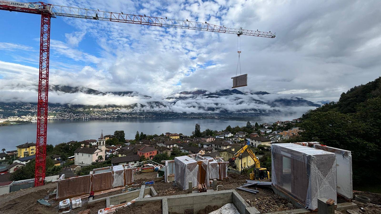 Pagano-wood-hospitality-luxury-habitat-swiss-construction-crane