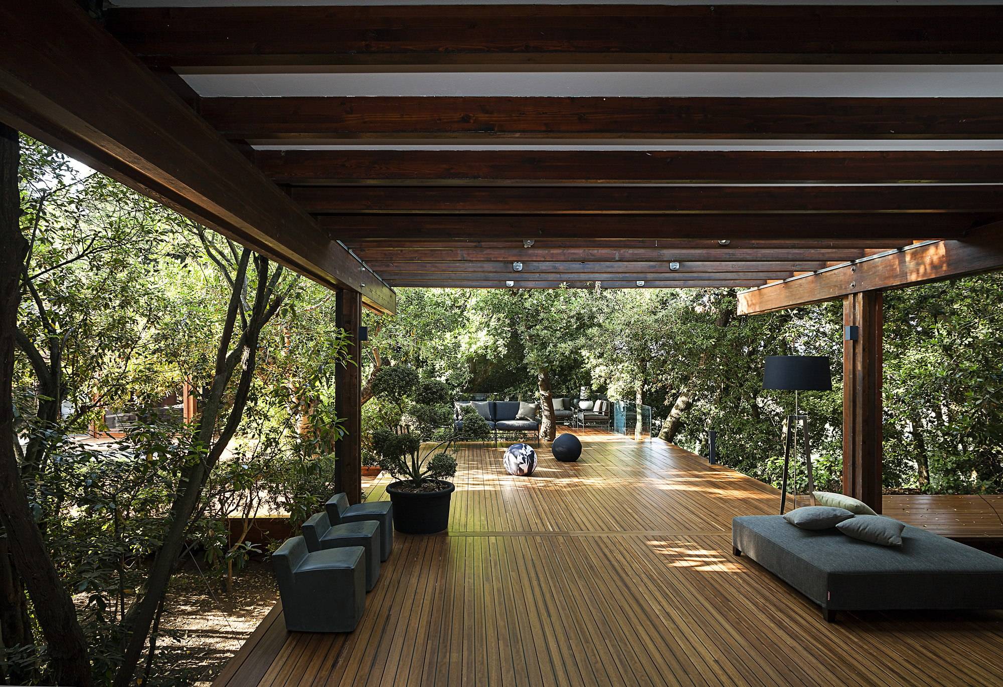 Pagano-wood-luxury-casa-pagano-loggia