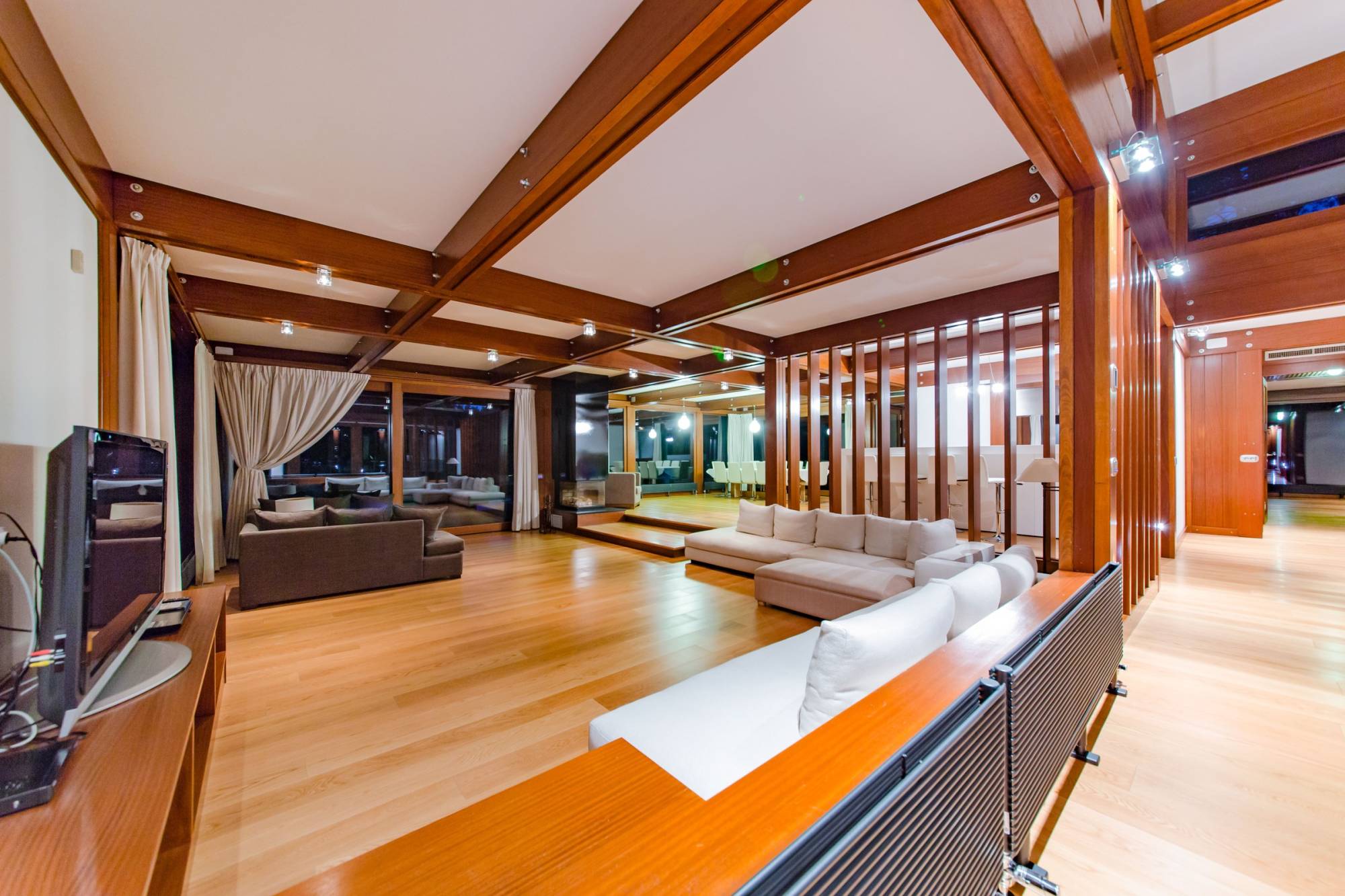 Pagano-home-wood-golf-residence-russia-luxury-sustainability-living-room