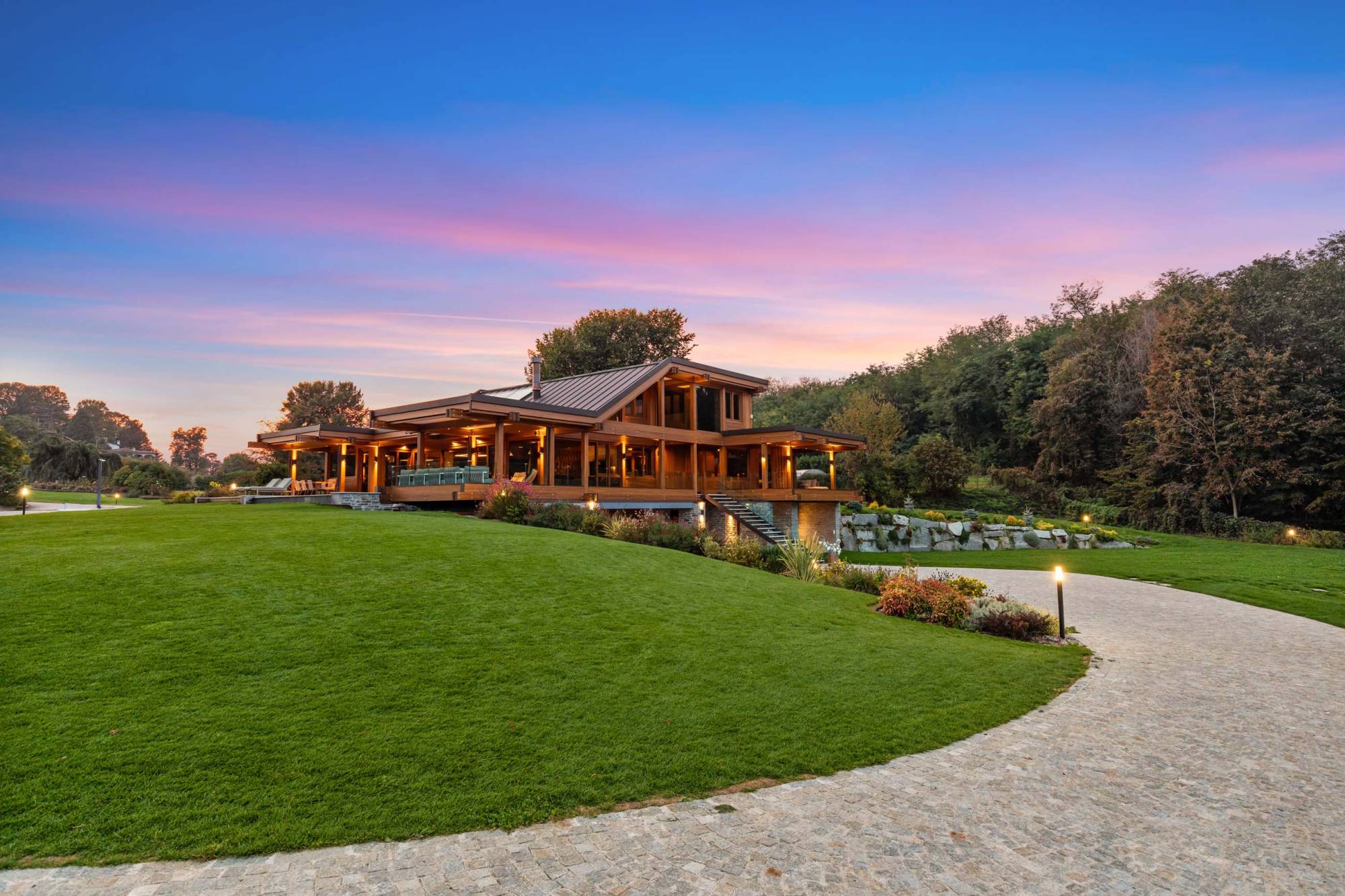 Pagano-house-wood-luxury-made-italy-living-system-architectural-villa-1