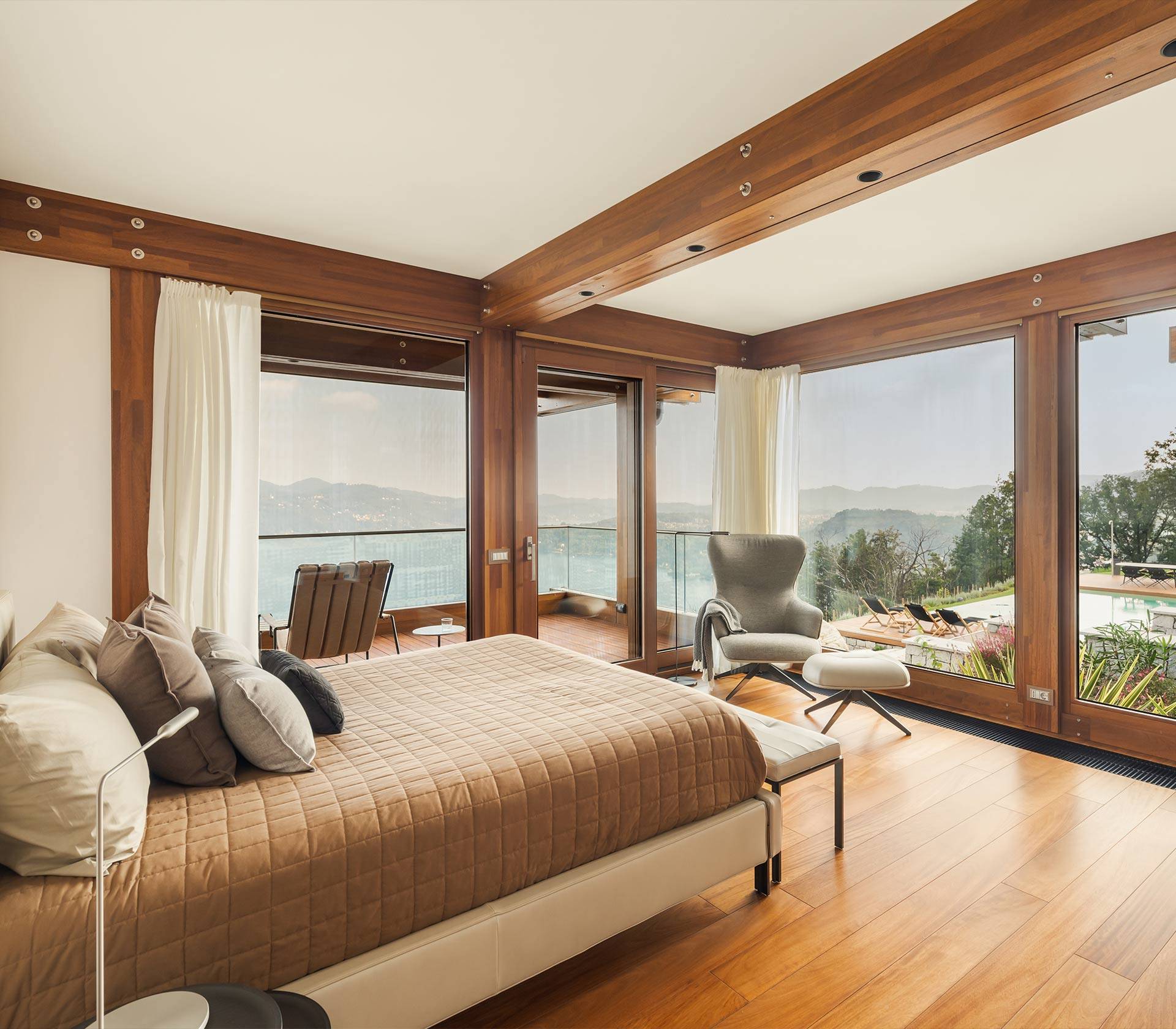 Pagano-house-wood-luxury-made-italy-residential-bedroom