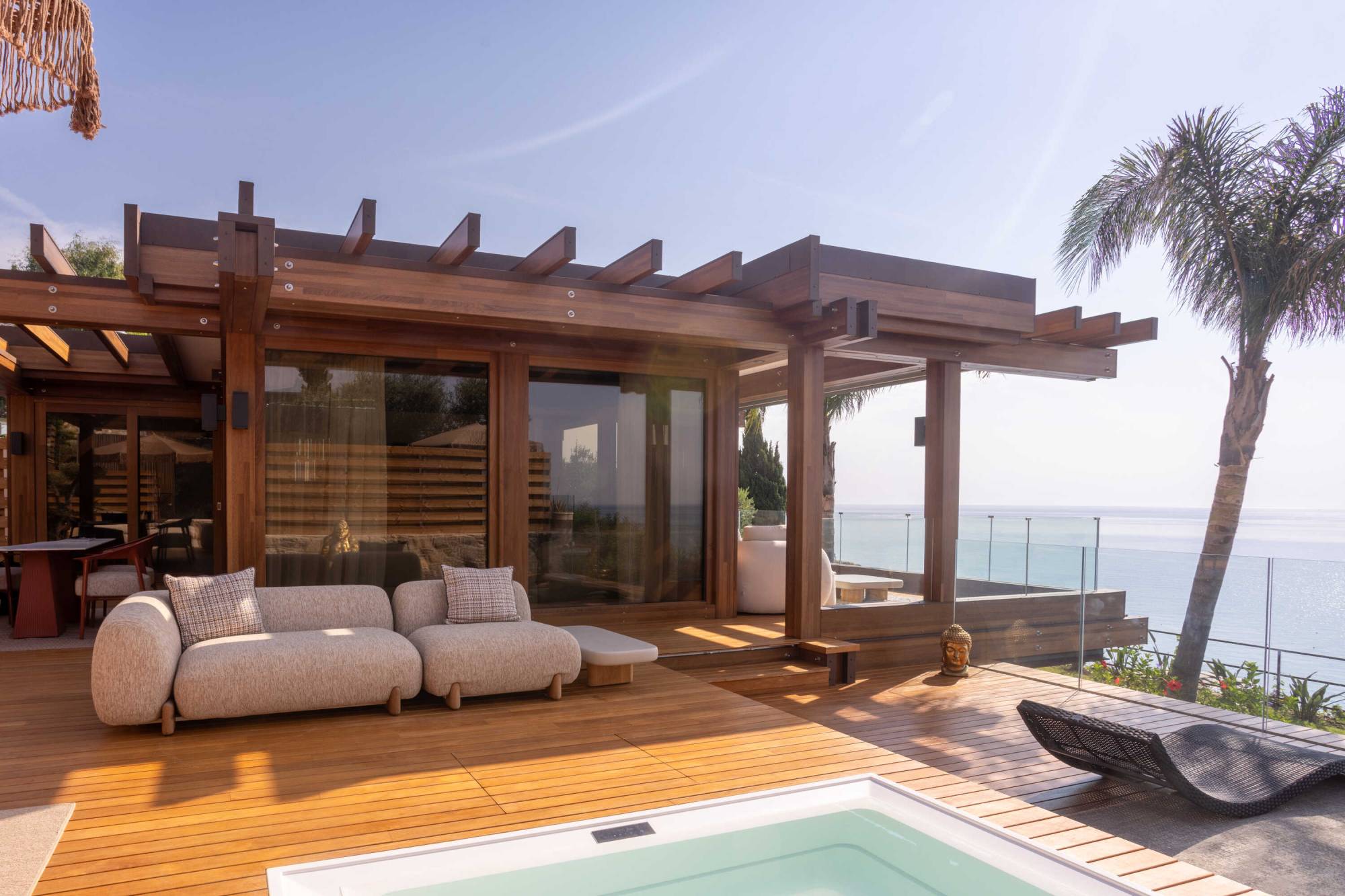Pagano-home-wood-luxury-BABA-wood-terrace-pool-deck-06