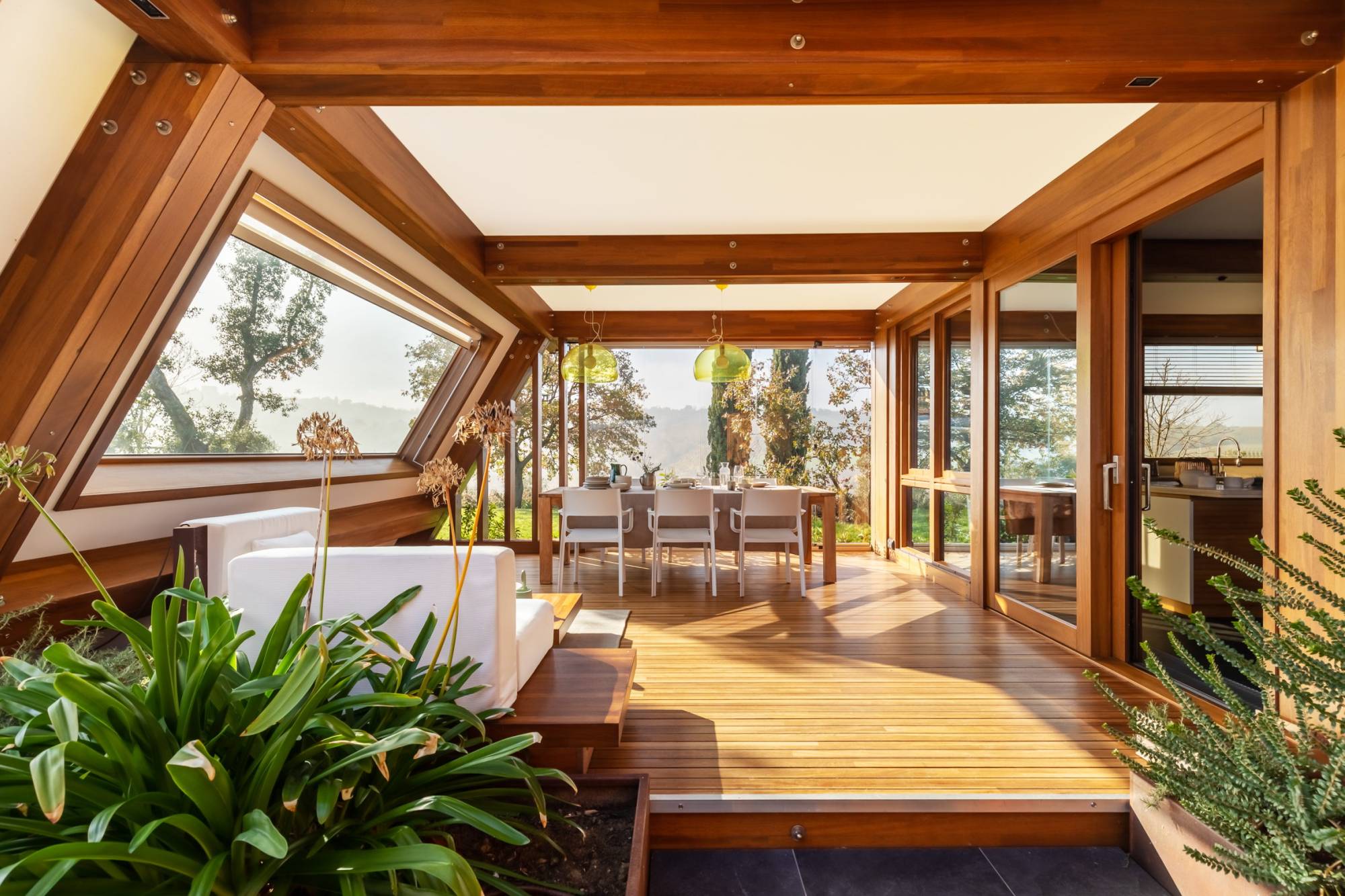 Pagano-house-wood-luxury-villa-rachele-living-wood-panoramic