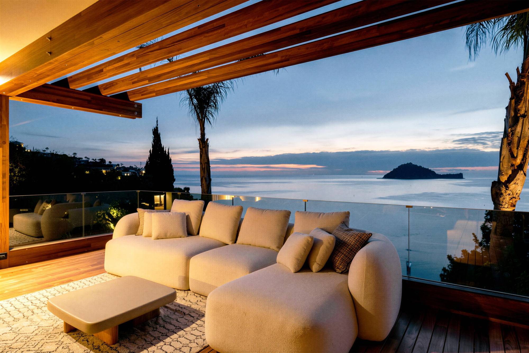 Pagano-wood-systems-hospitality-luxury-seaview-terrace