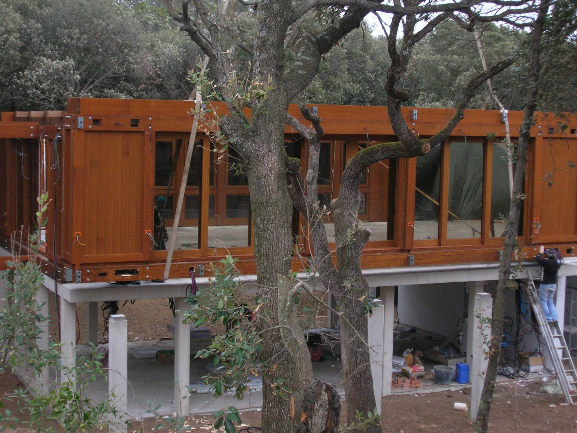 Pagano-house-wood-luxury-restaurant-seaside-construction-modules-forest