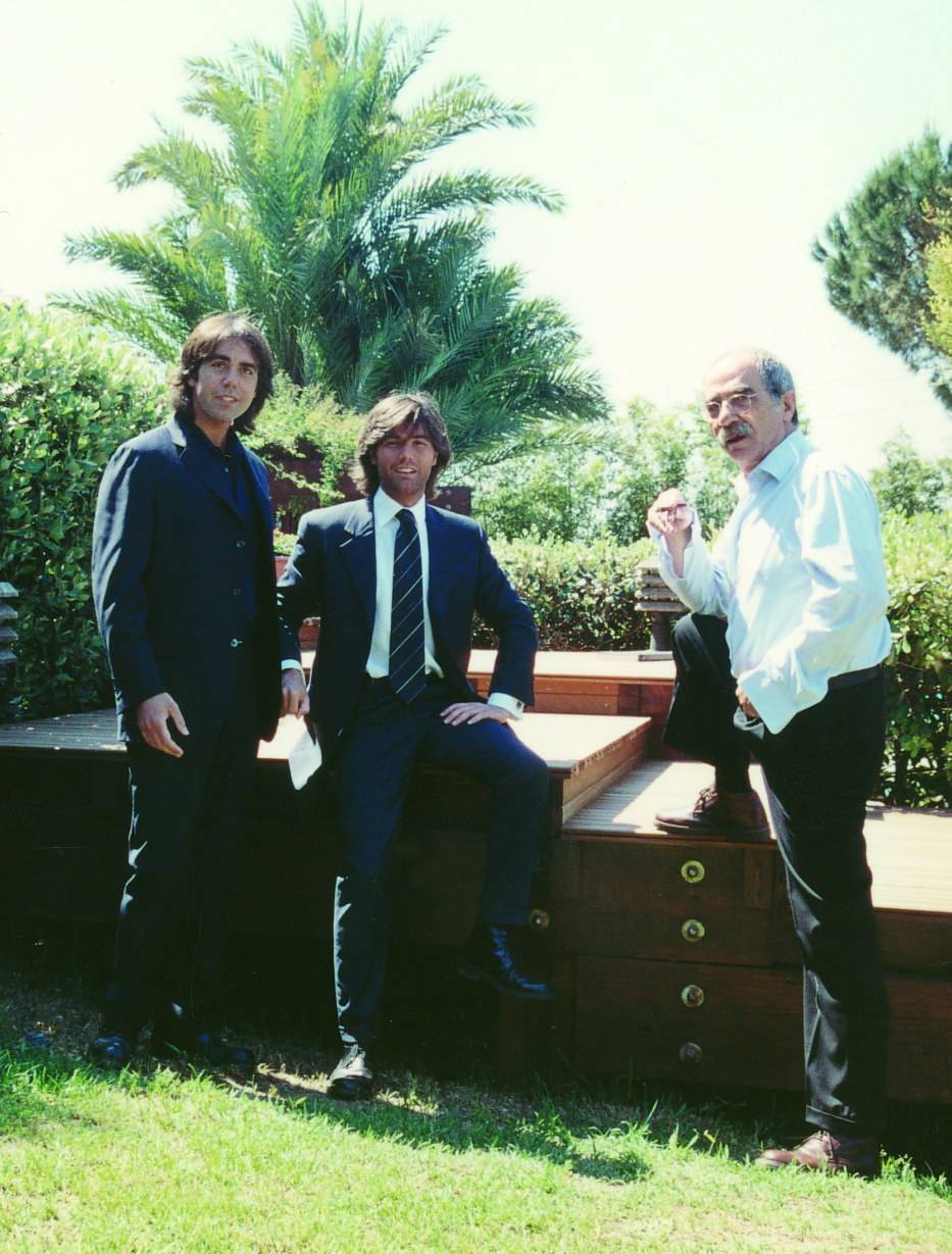 Pagano-house-wood-heritage-1993-family