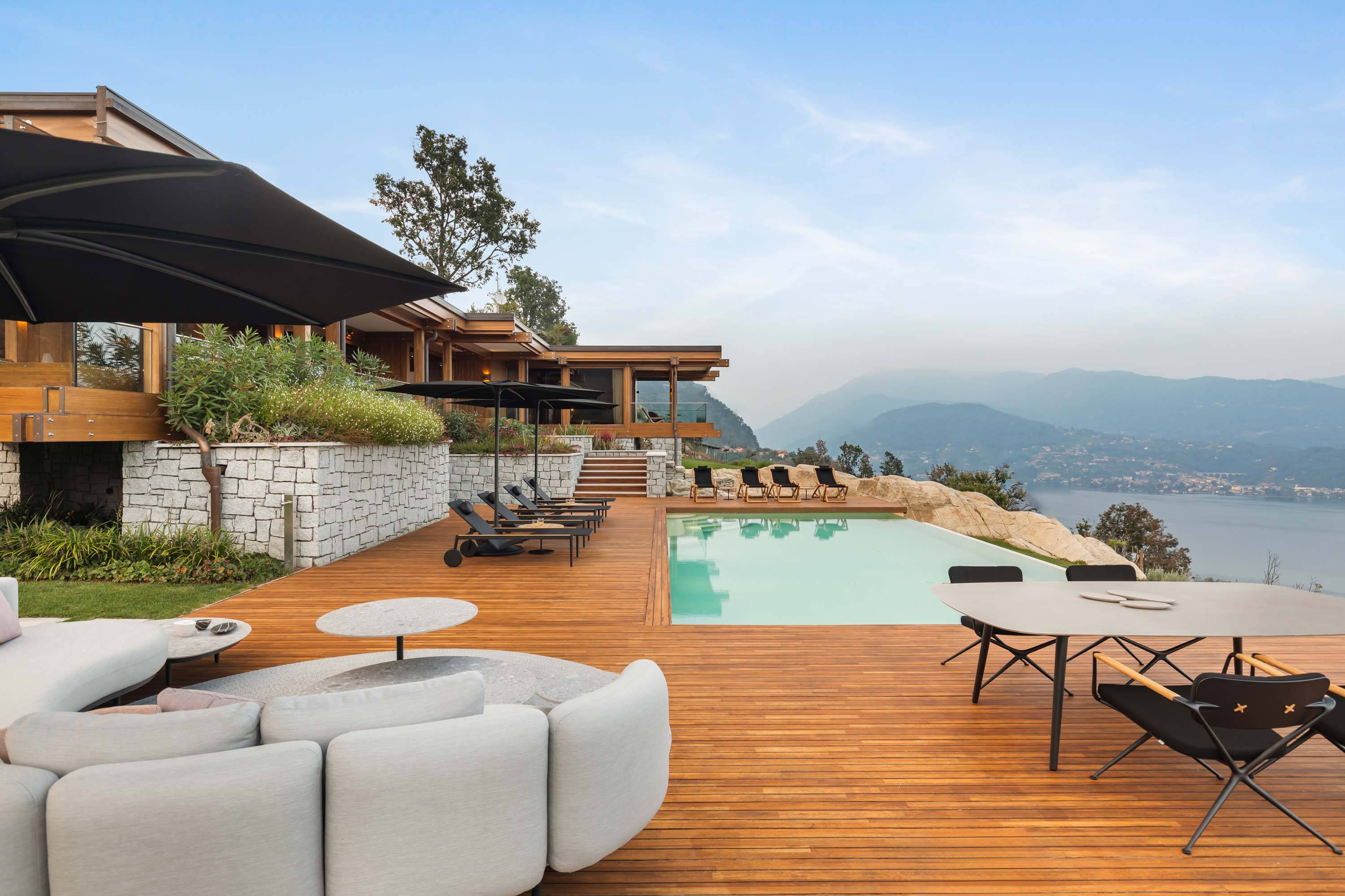 Pagano-house-wood-luxury-made-italy-residential-living-design-01